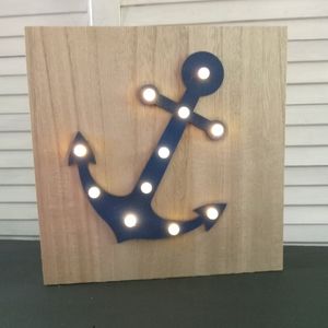 Light up anchor decor